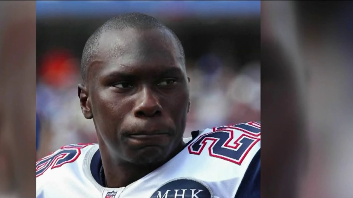 Autopsy shows severe brain trauma in ex-NFL player who shot 6