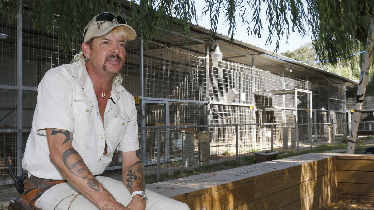 ‘Tiger King’ Joe Exotic Resentenced to 21 Years in Prison NBC New York
