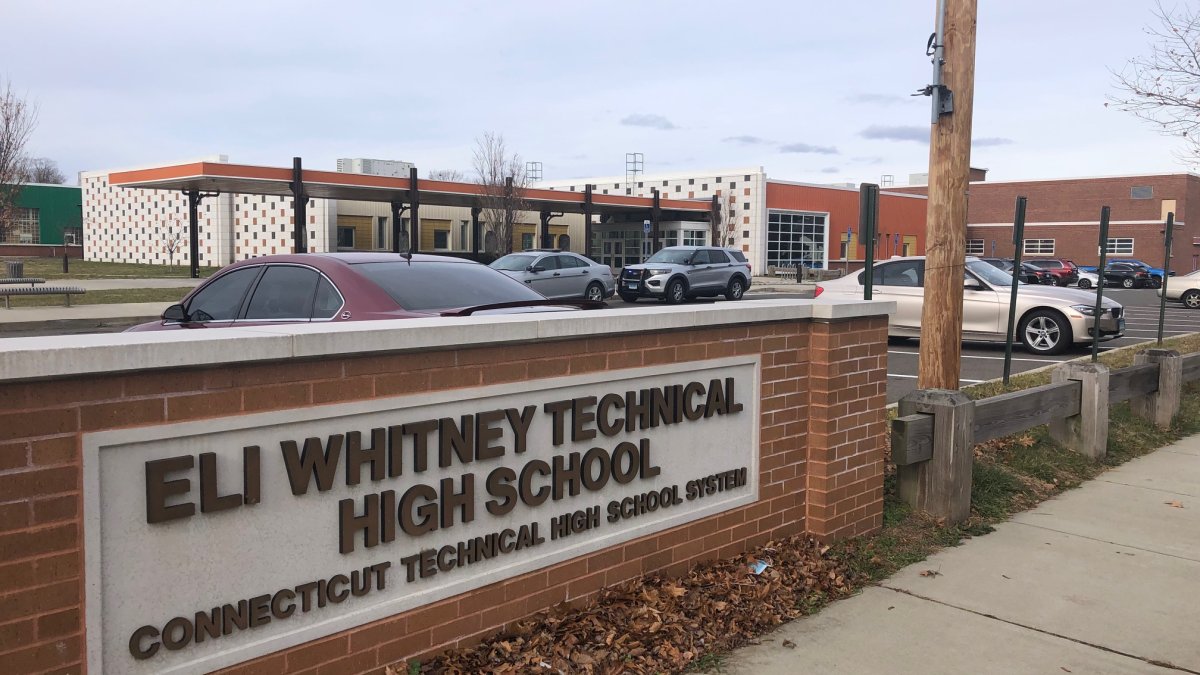 2 Students Charged After Separate Threat Hoaxes at CT High School - Vimarsana News