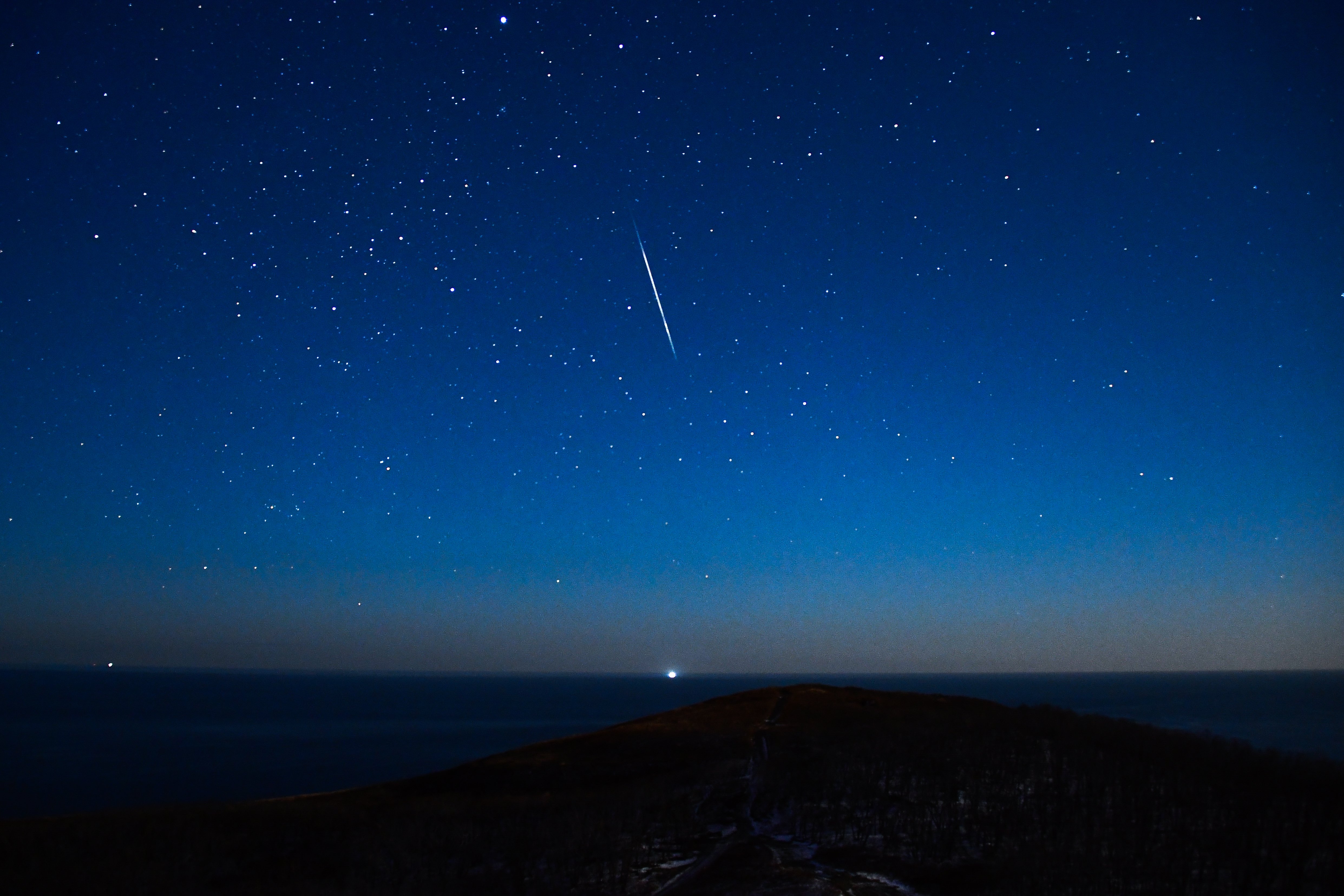 A New Meteor Shower May Be Visible Overhead Monday Night. Here's What it is, and When to Watch - Vimarsana News