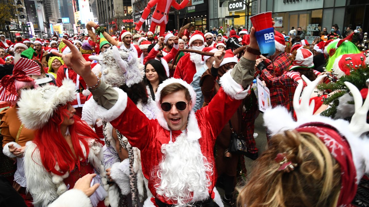 SantaCon 2022 NYC Map, Bars Participating, Alcohol Bans — Here’s What SantaCon 2022 NYC Map, Bars Participating, Alcohol Bans — Here’s What