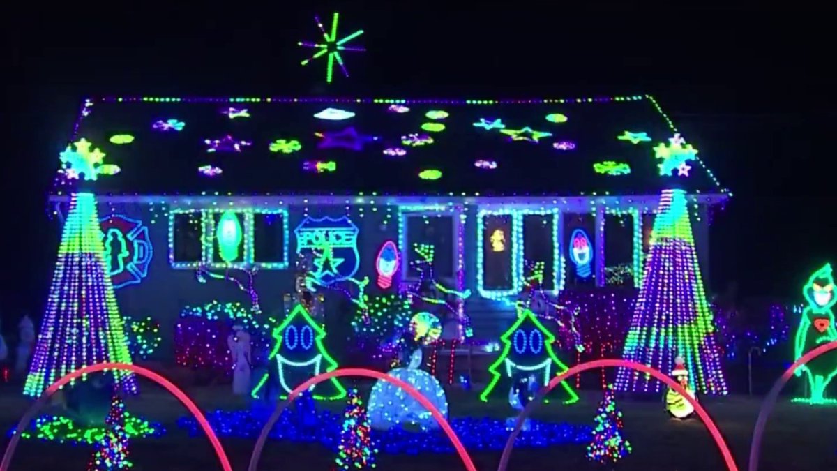 NJ Man Promised Girlfriend Big House Christmas Display if He Beat