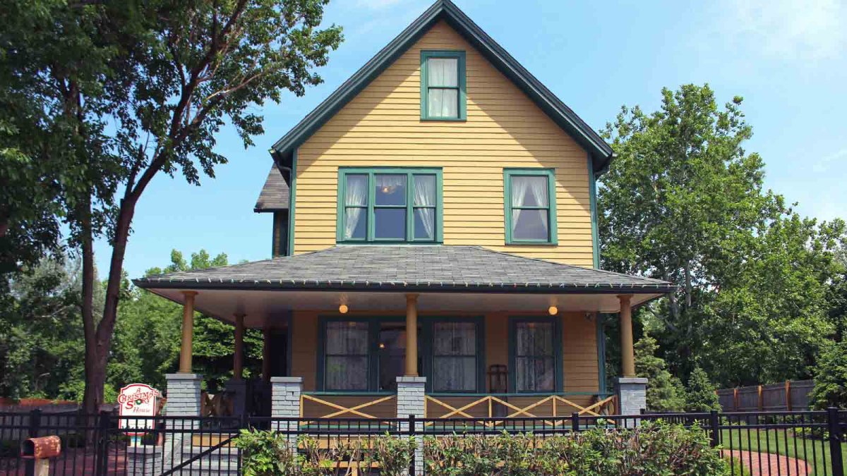 'A Christmas Story' House Available For Overnight Christmas Stay – NBC New York - Vimarsana News
