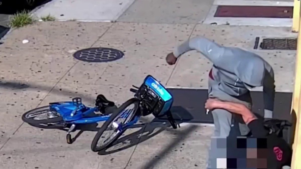 Suspect Free on Bail from Previous Attack Allegedly Terrorizes Woman With Gun in Queens - Vimarsana News
