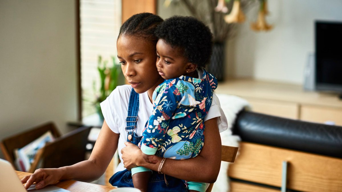 Some Mothers Are Poised to Get Up to $1,000 Per Month Through a New Guaranteed Income Program - Vimarsana News