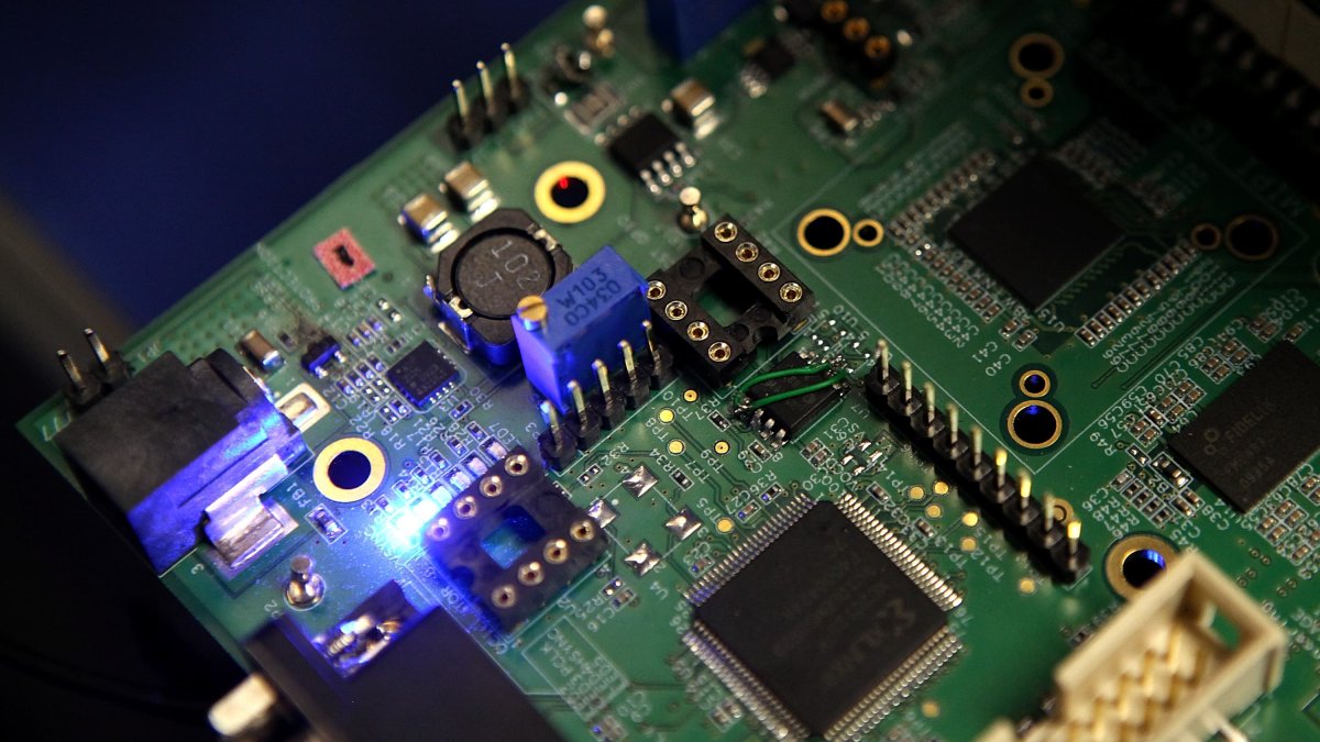 Chip Stocks Are on the Up After Samsung and STMicro Issue Positive Updates - Vimarsana News