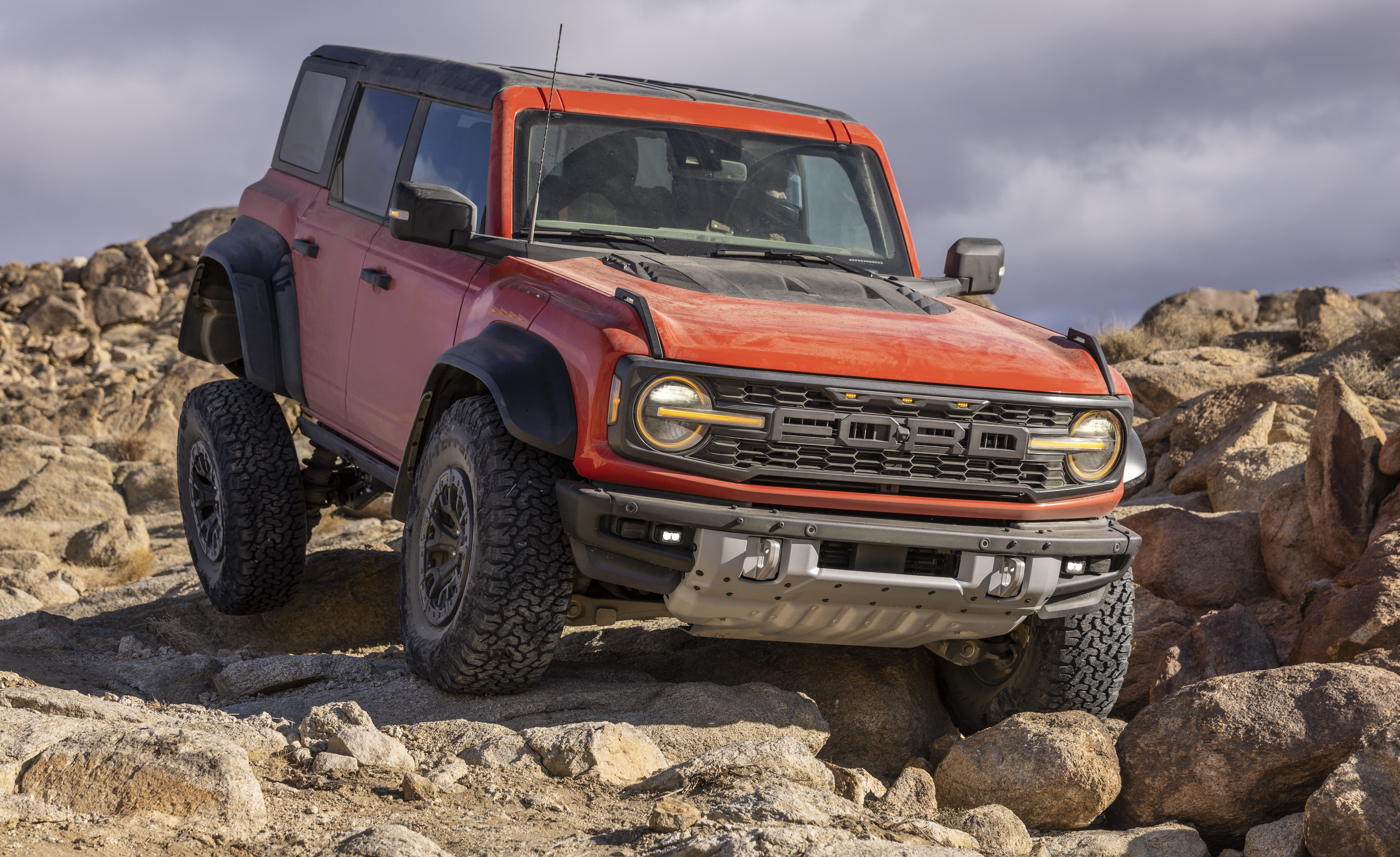 Ford Reveals New Bronco Raptor Performance SUV as a ‘Desert-Racing Beast,’ Says CEO – NBC New York