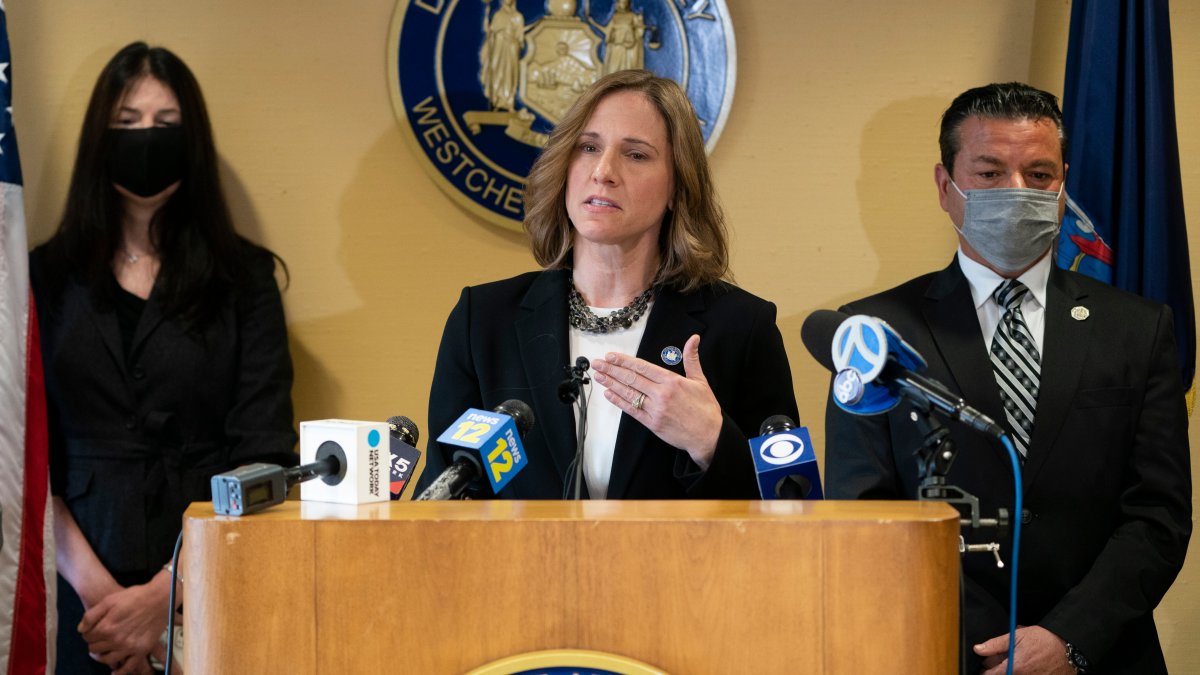 There Were 'Missed Opportunities' to Go After Robert Durst Decades Ago: Westchester DA – NBC New York - Vimarsana News