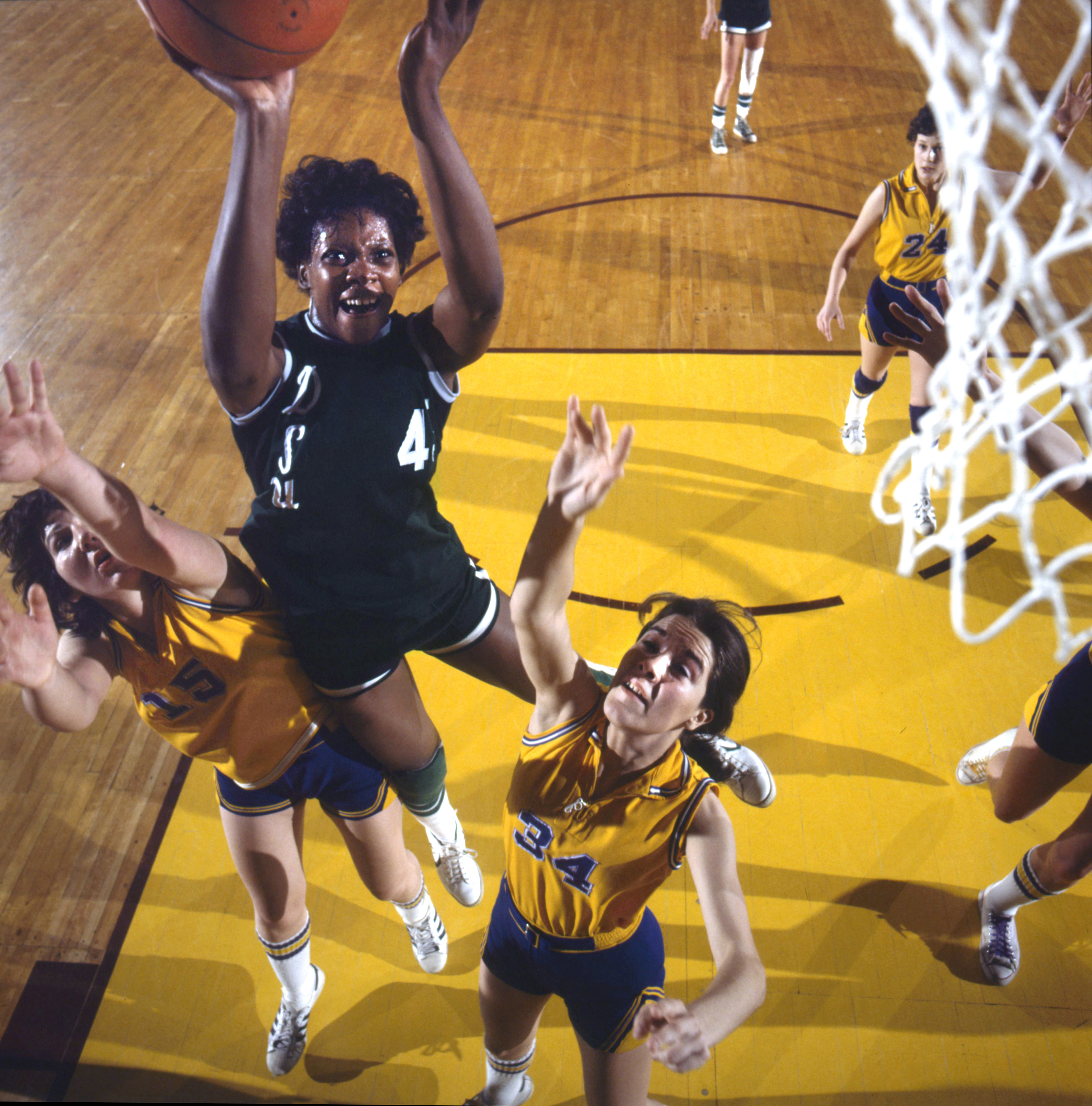 Women's Basketball Pioneer Lusia Harris, Who Was Drafted by NBA Team,
Dies at 66