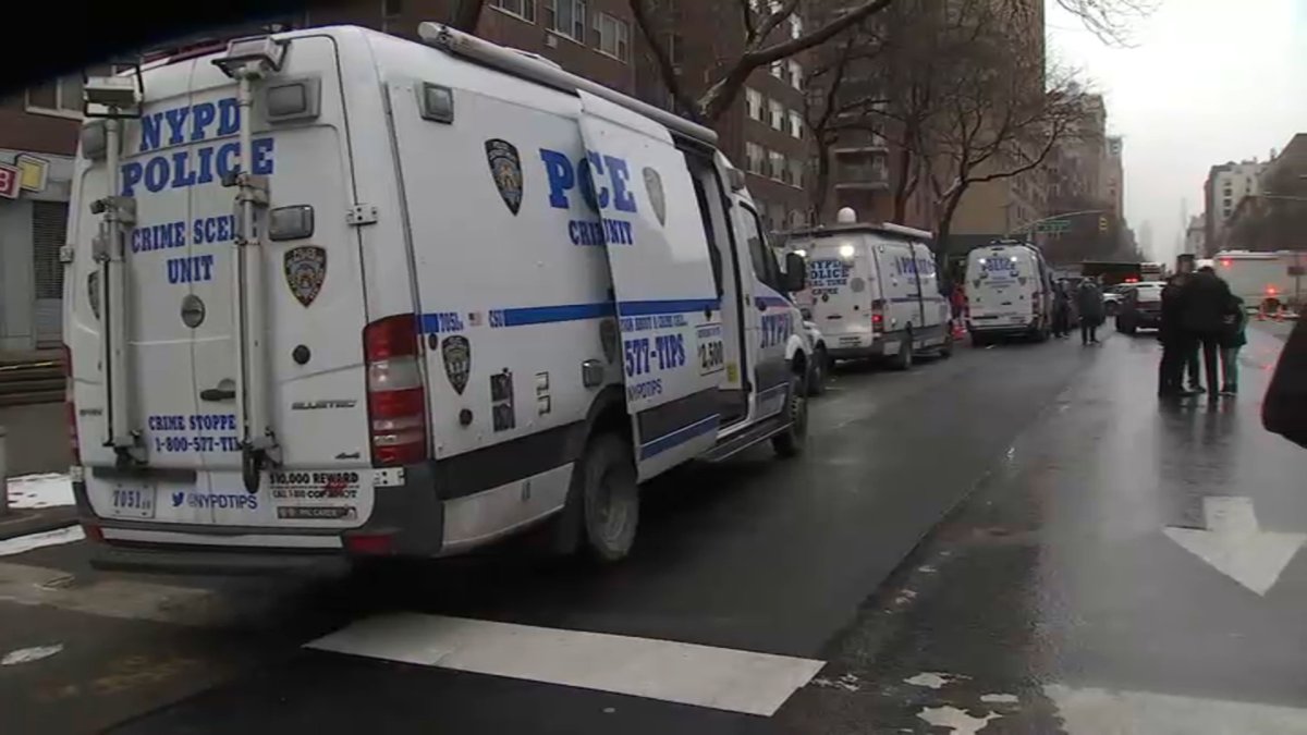Upper West Side Stabbing Suspect Shot by Off-Duty Cop: NYPD – NBC New York