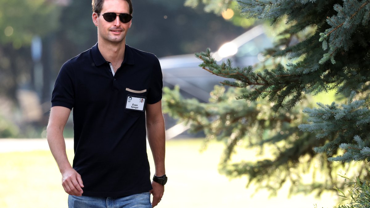 Snap Reports 'Challenging' Quarter That Missed Sales and Profit Estimates – NBC New York - Vimarsana News