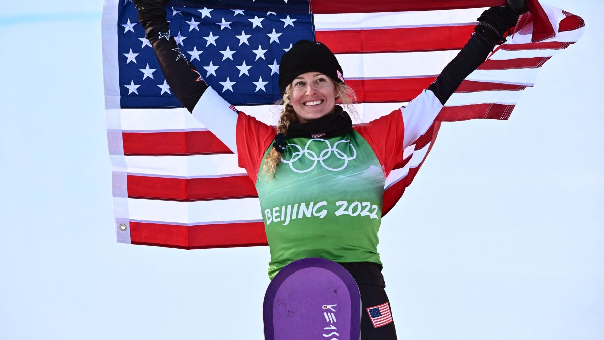 Lindsey Jacobellis Wins Team USA’s First Gold in Snowboard Cross – Gadget Clock