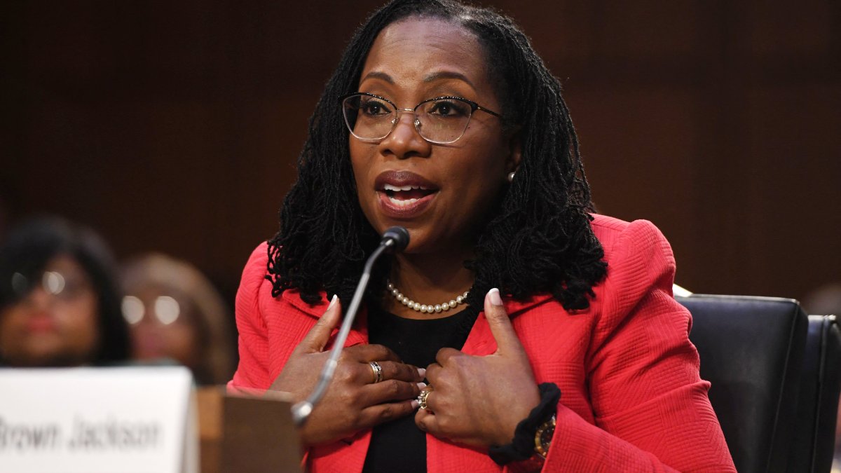 Black Women Say They Relate to Ketanji Brown Jackson During Hearings – NBC New York - Vimarsana News