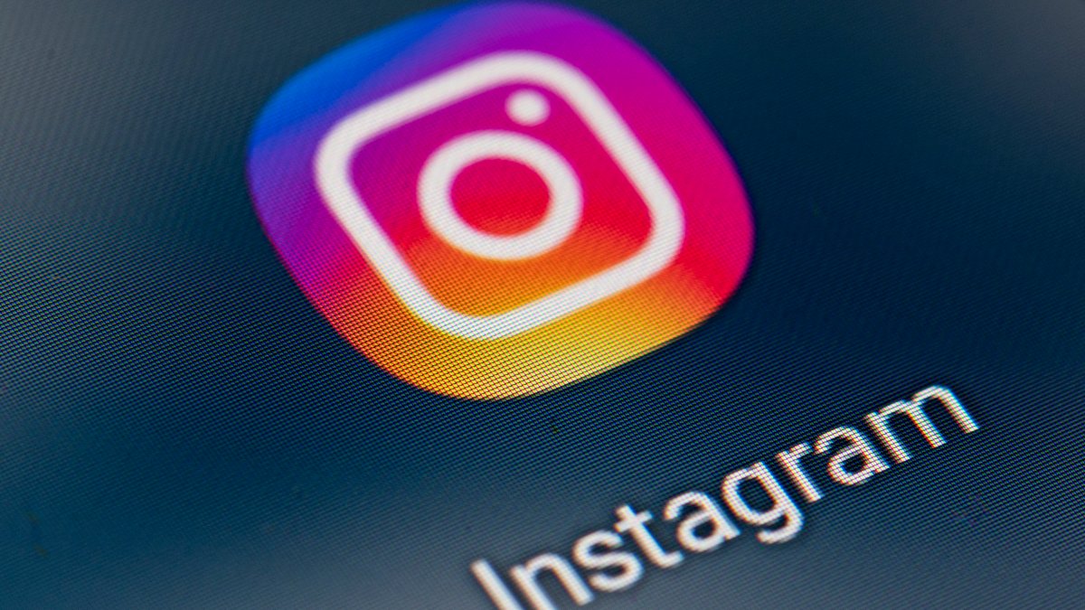Widespread Outages Affect Facebook and Instagram Users Across the U.S.