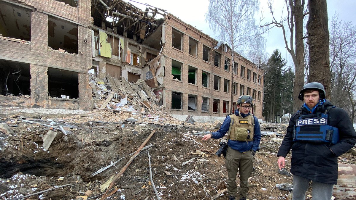 Death of Fox Journalists in Ukraine Underscores Dangers of Covering War - Vimarsana News