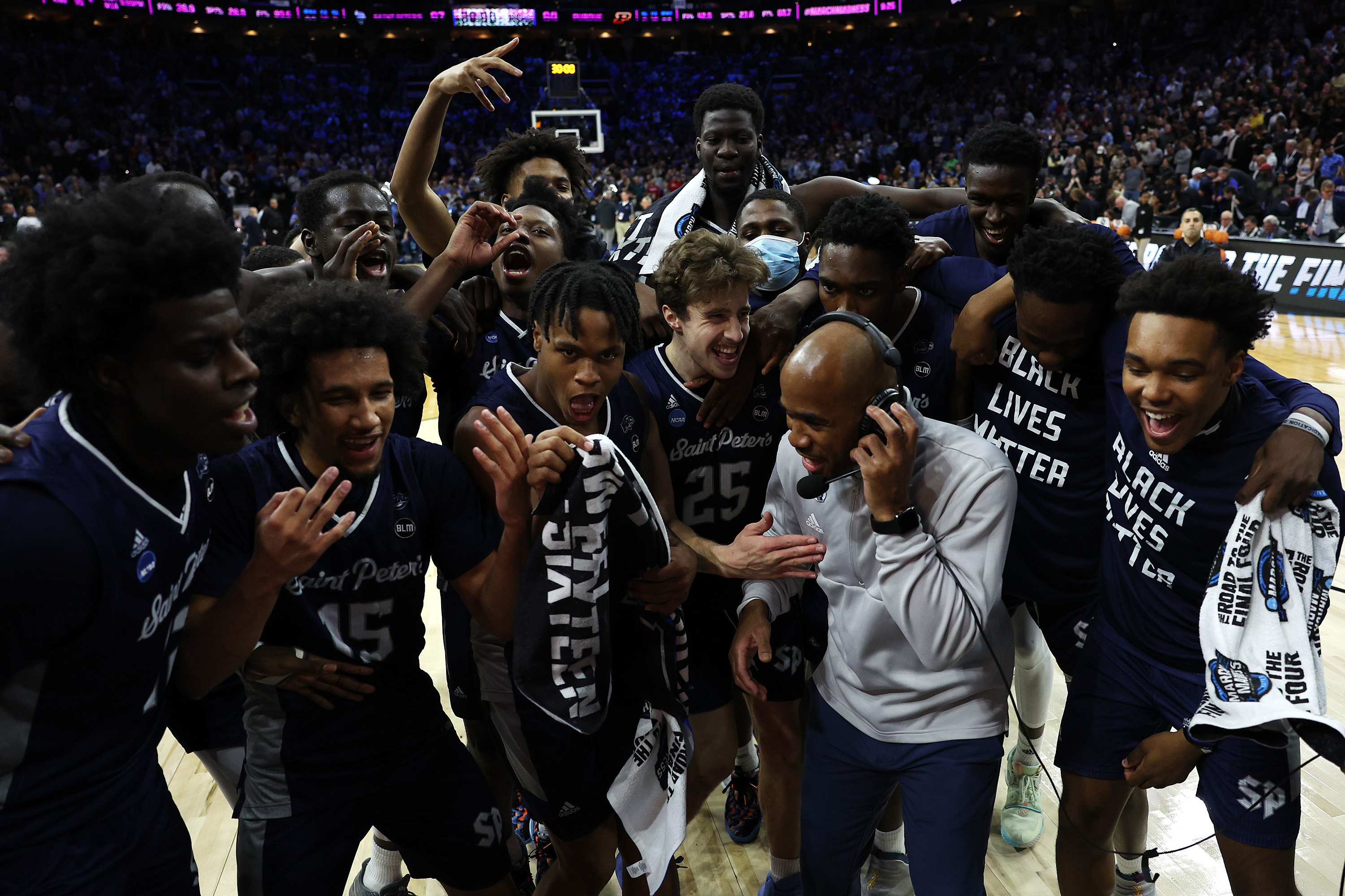 Carolina crushes Saint Peter's, will meet Duke in Final Four – The Oakland  Press