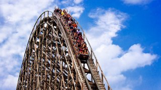 El Toro wooden roller coaster at Great Adventure Park