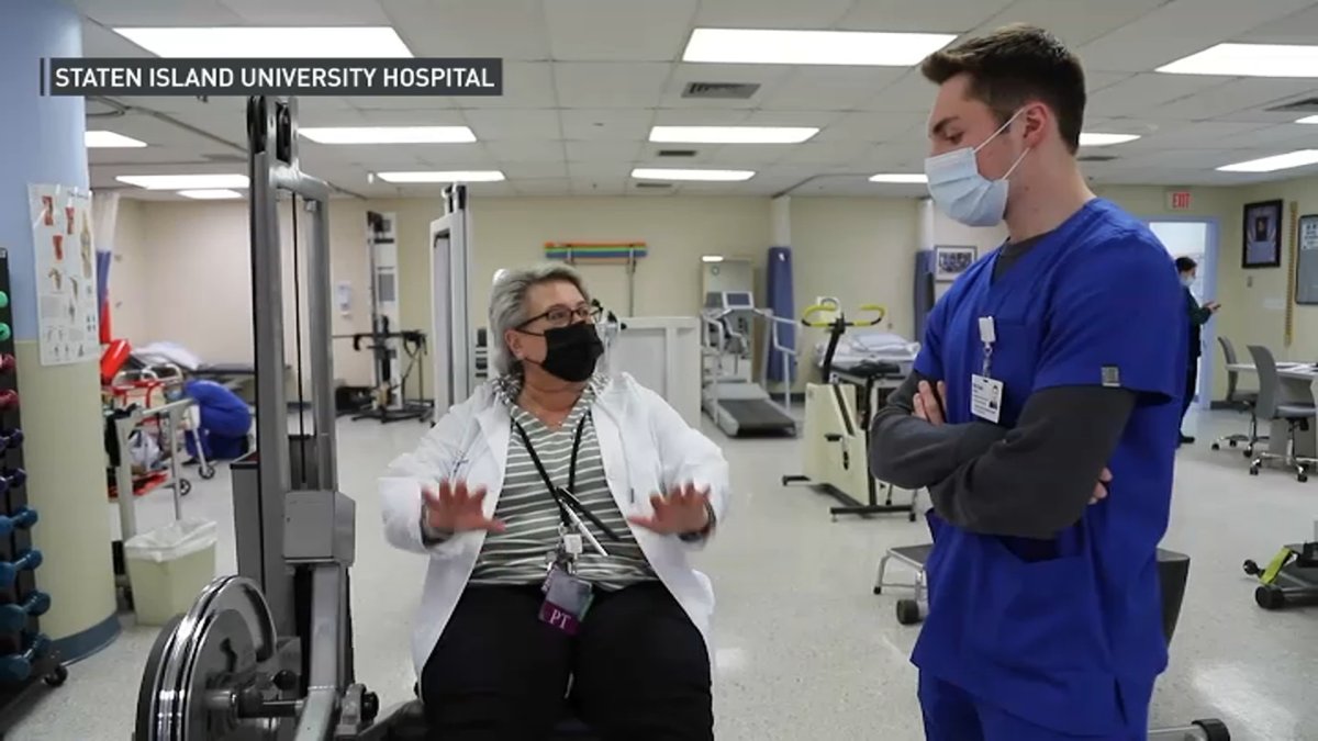 After Fears He Would Never Walk Again, Staten Island Teen Now Helps Others With Injuries - Vimarsana News