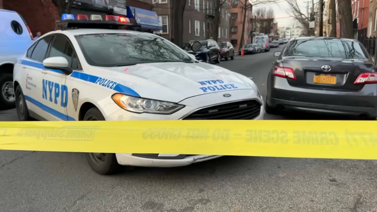 Police Hunting Girlfriend in Bronx Street Slaying – NBC New York - Vimarsana News
