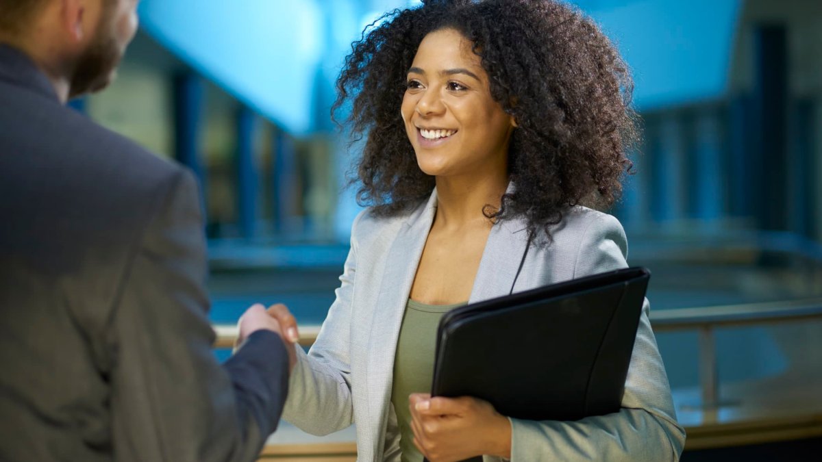 9 Tips to Help You Find Your First Job — and Nail the Interview - Vimarsana News