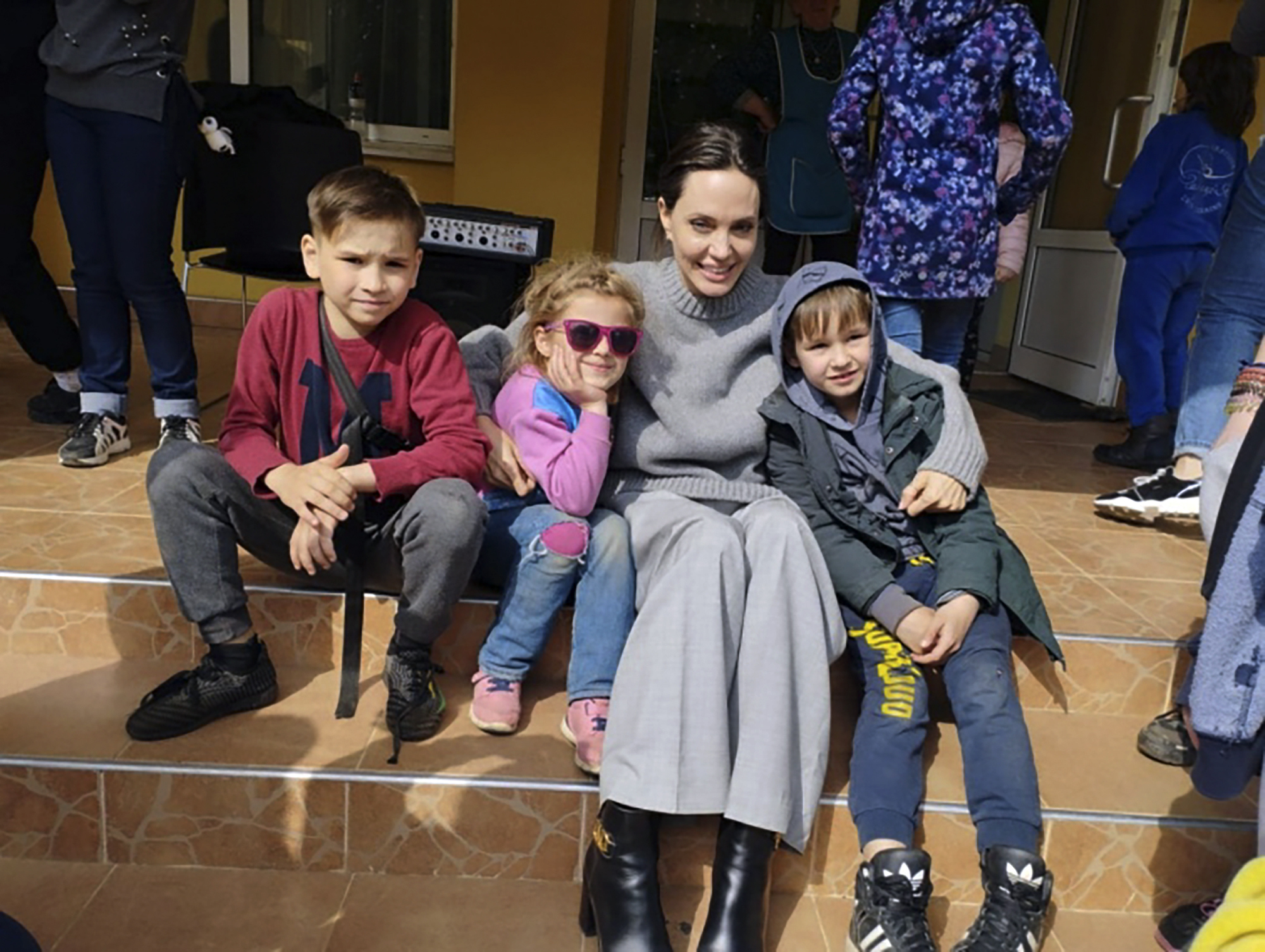 Angelina Jolie Leaving UN Refugee Agency Special Envoy Role – The