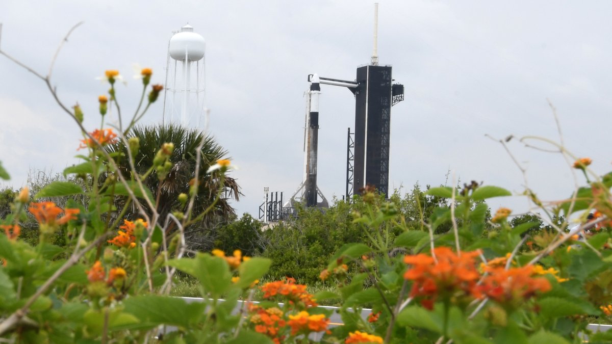 Watch: SpaceX to Launch First All-Private Space Station Mission – NBC New York - Vimarsana News