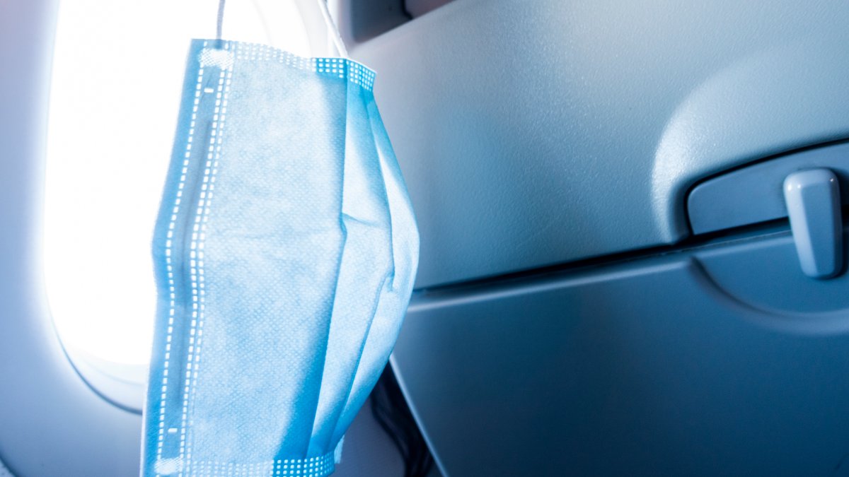 Airline Face Mask Policy Which Carriers No Longer Require Face Masks