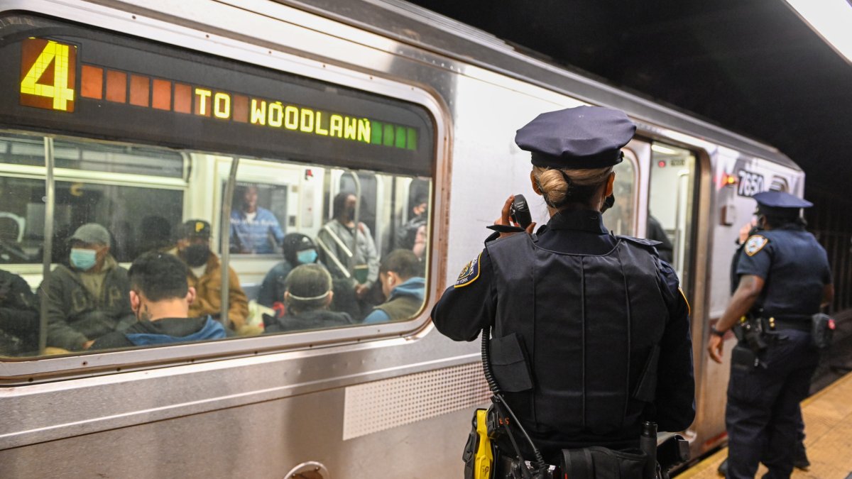 Mass Shooting on Brooklyn Subway Terrifies NYC Riders NBC New York