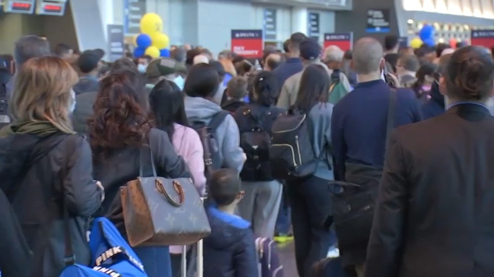 Boston Logan Incident: Bomb Squad Examines Suspicious Item – NBC New York - Vimarsana News