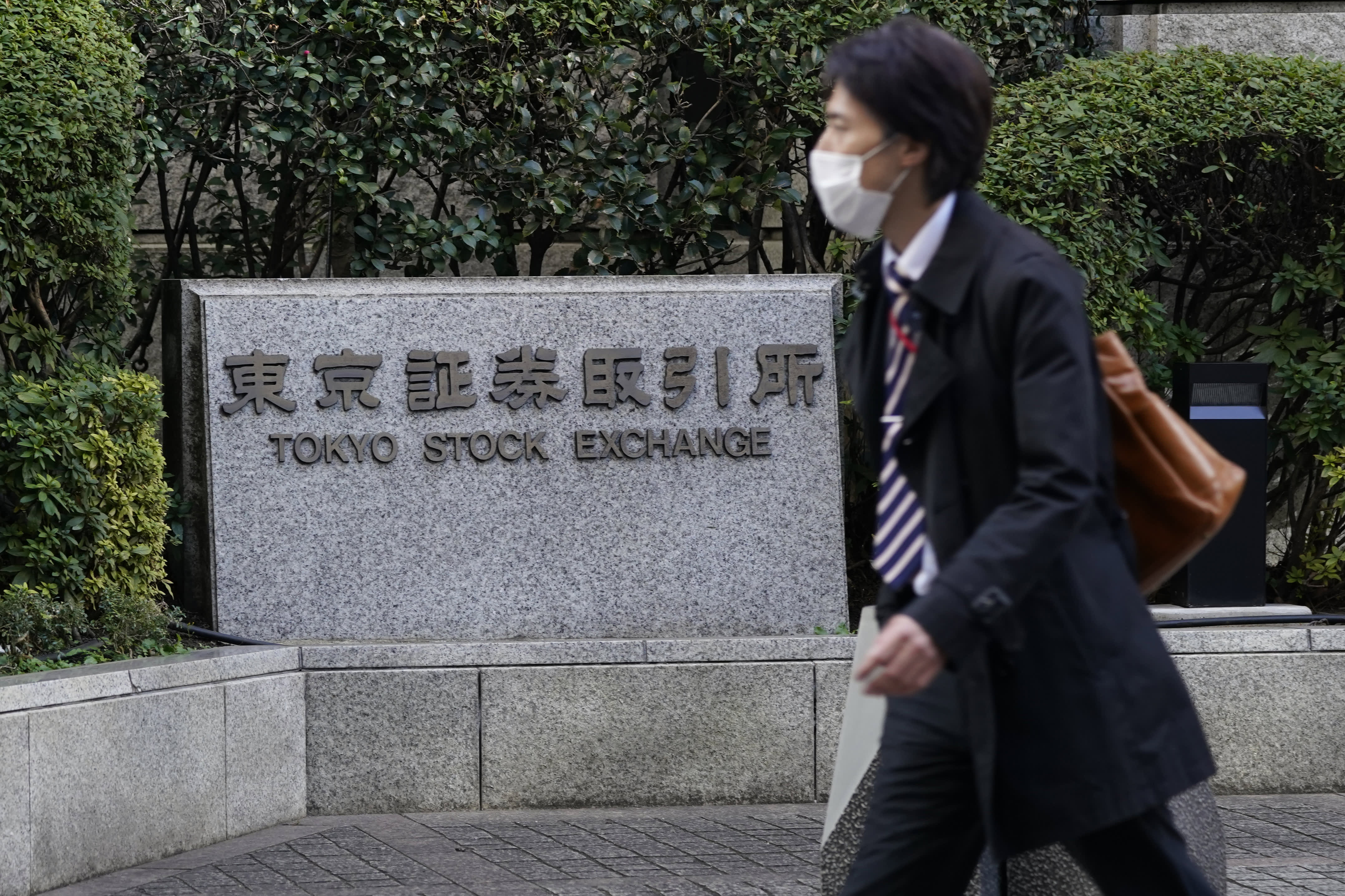 Japan’s Nikkei 225 Drops More Than 2% as Asia Stocks Fall Following Tumble on Wall Street – NBC New York