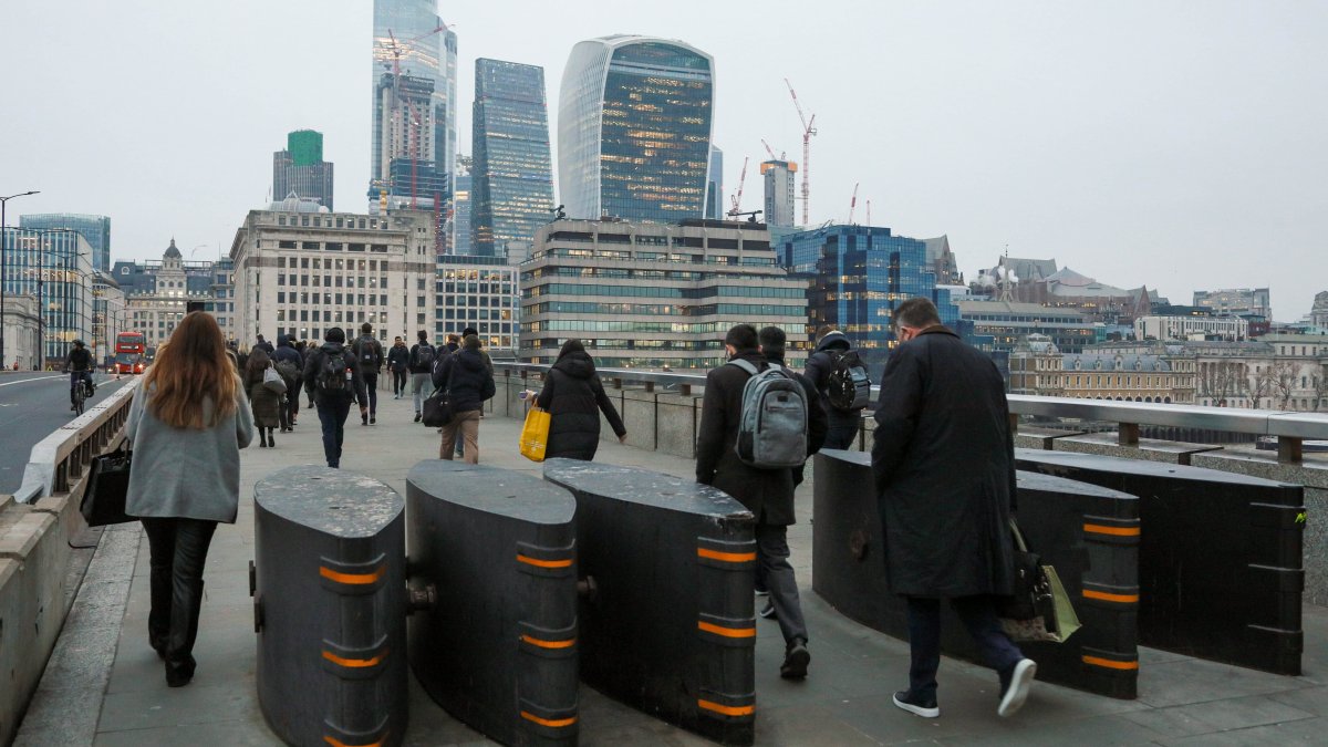 UK Economy 'Only Going to Get Worse' as Growth Slowdown Begins – NBC New York - Vimarsana News