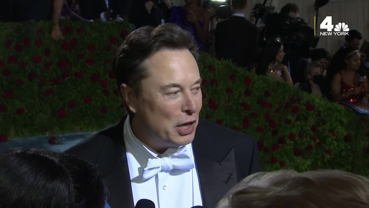 Elon Musk Says He Loves Fashion on Met Gala Red Carpet – NBC New York