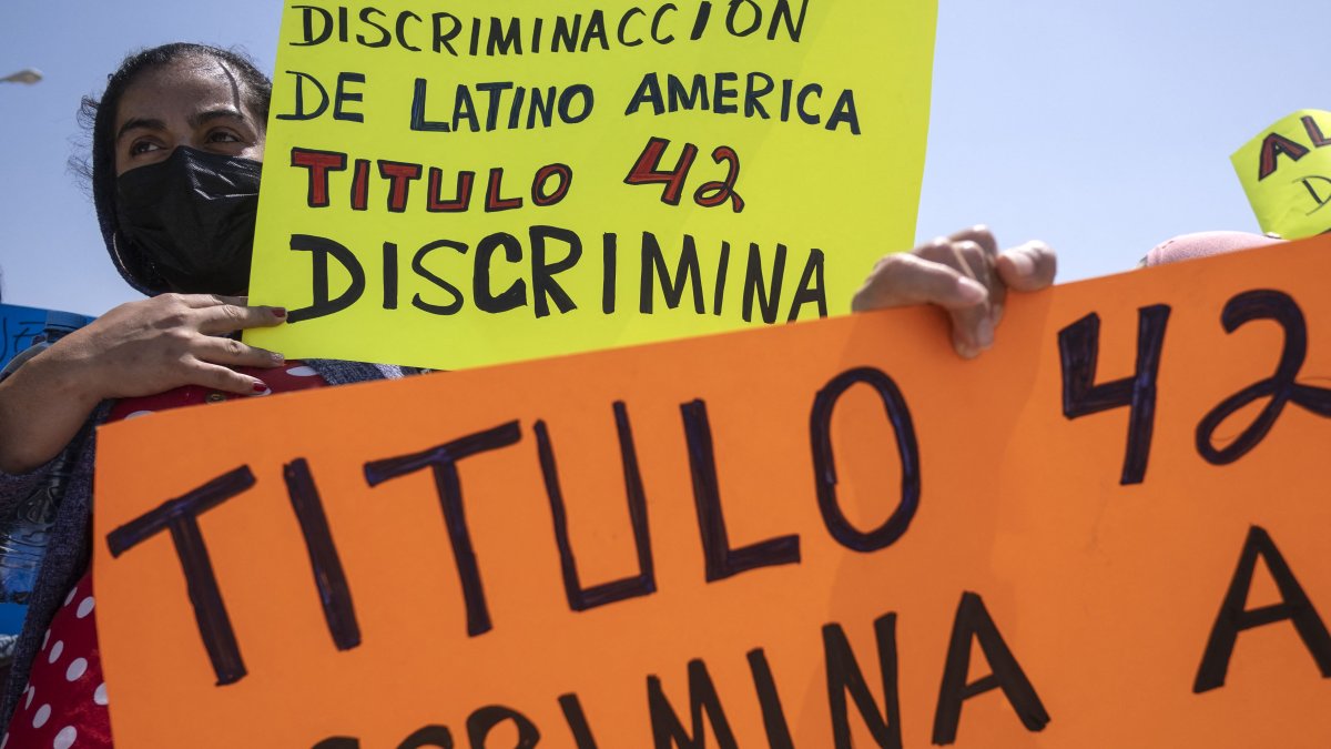 Title 42 COVID Asylum Restrictions to Continue on US Border: Judge ...