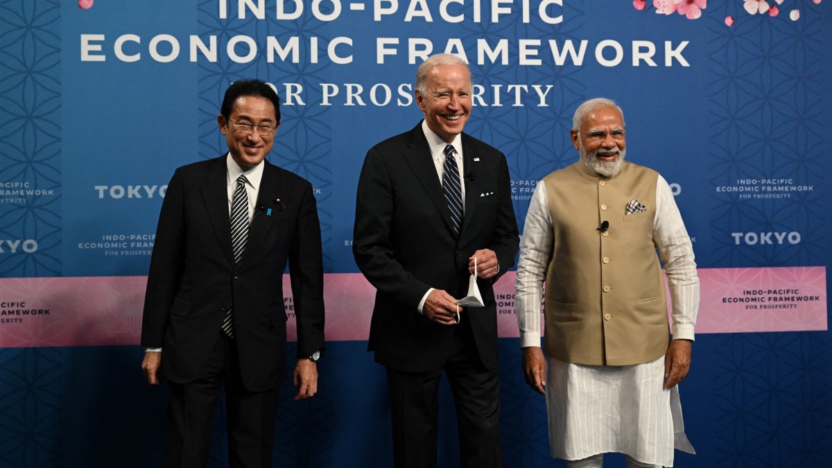 Biden Launches Indo-Pacific Trade Deal, Warns Over Inflation – Gadget Clock