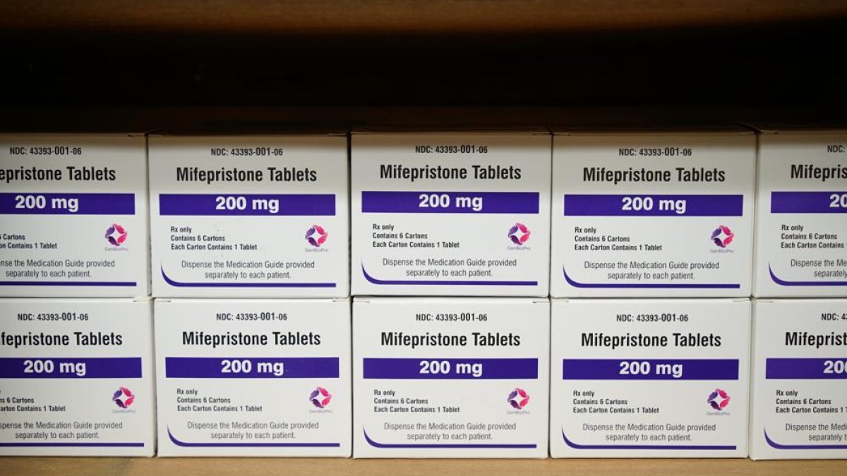 Abortion Pills: Lawsuits Target State Bans, Claiming FDA Decisions Preempts State Laws – NBC New York - Vimarsana News