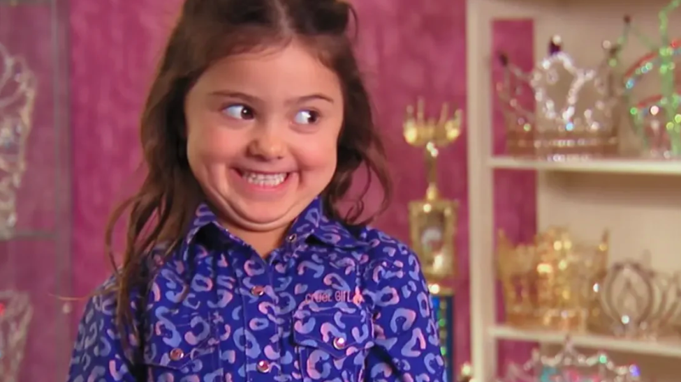 Мем я моя девушка и ее игрушка Мем я моя девушка и ее игрушка