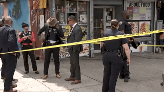 Police investigate deadly stabbing Brooklyn neighborhood.