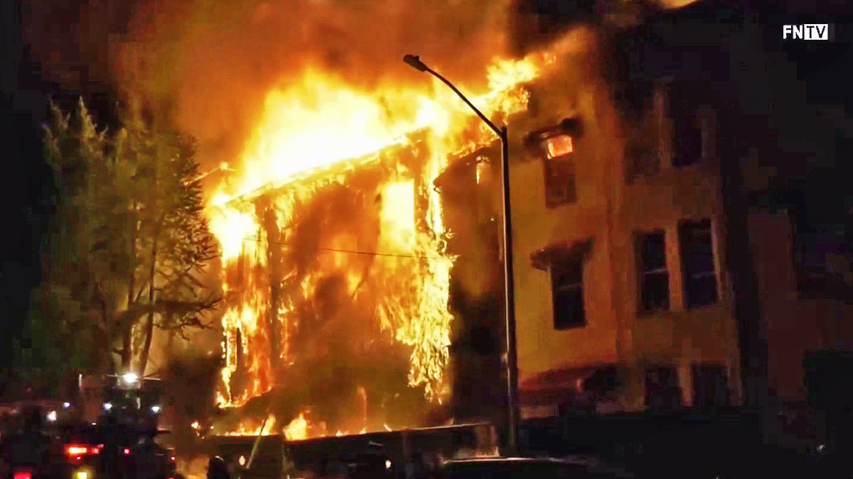 Mott Haven, Bronx Fire Destroys 4 Buildings – NBC New York