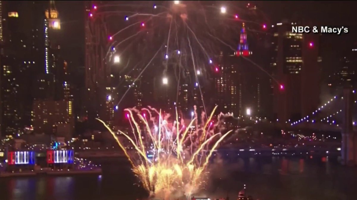 Macys 4th Of July Fireworks Show Returns To Nyc Nbc New York 