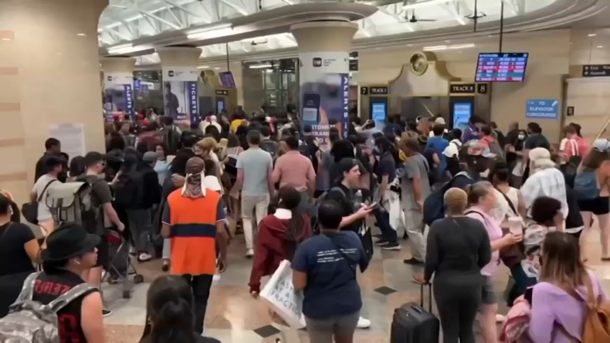 NJ Transit Strikes Temporarily Banned After Mass Train Delays NBC New