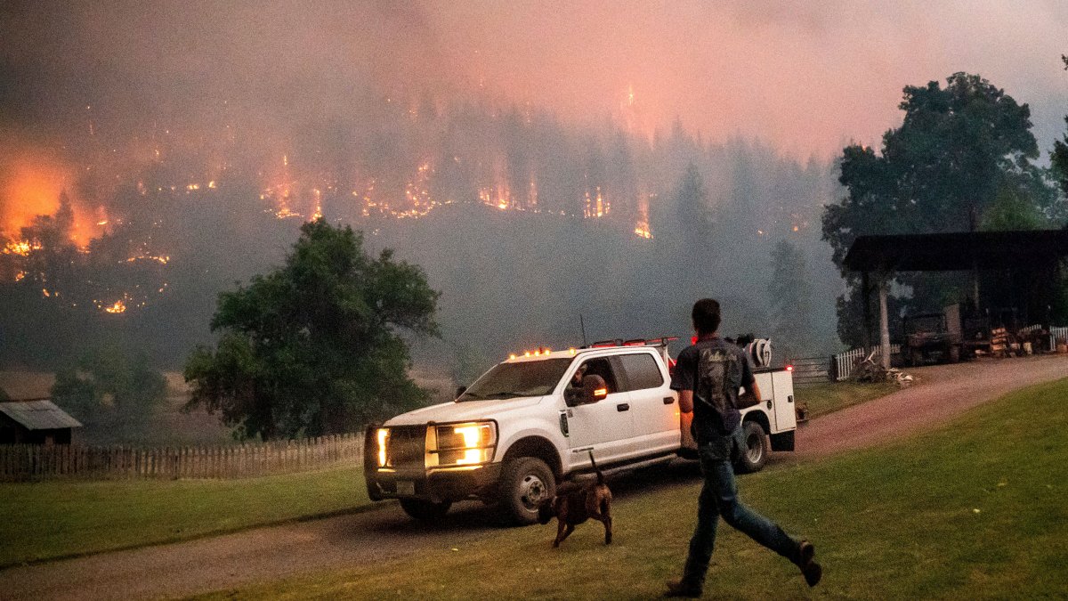 Heat, Wind Threatens Northern California's Growing Mckinney Fire – NBC New York - Vimarsana News
