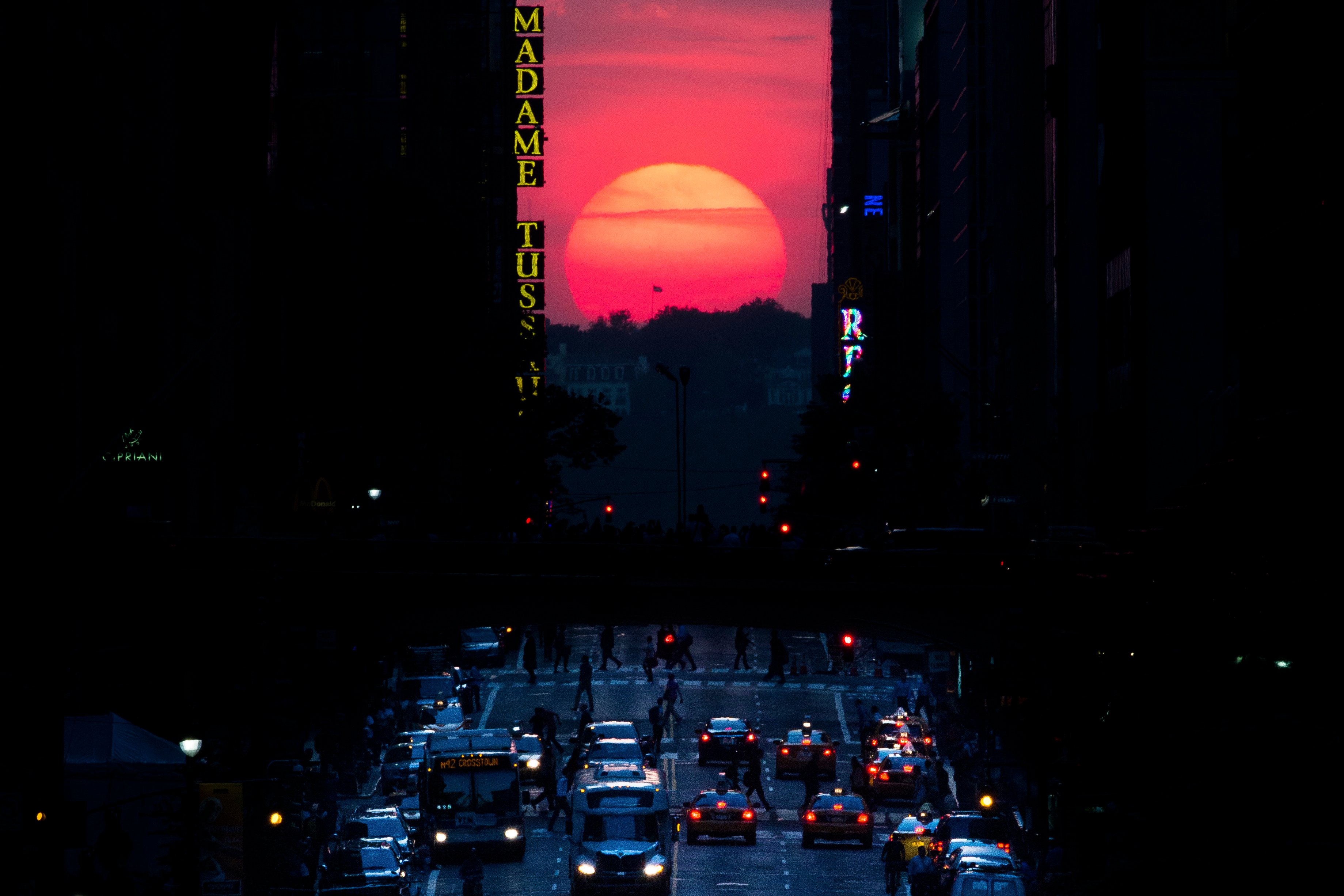 Manhattanhenge: When to Catch the Final Sunsets of 2022 – NBC New York - Vimarsana News