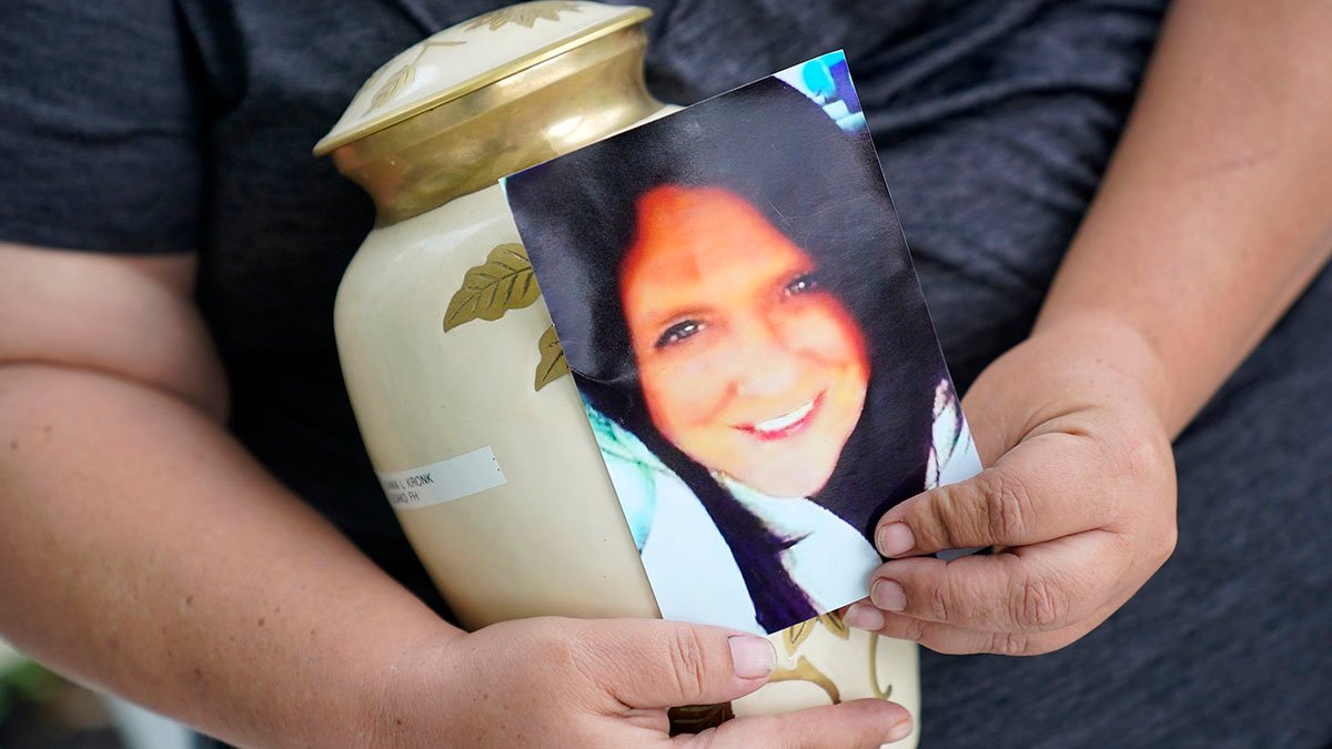 Pennsylvania Dispatcher Who Didn't Send Ambulance Charged in 2020 Death - Vimarsana News