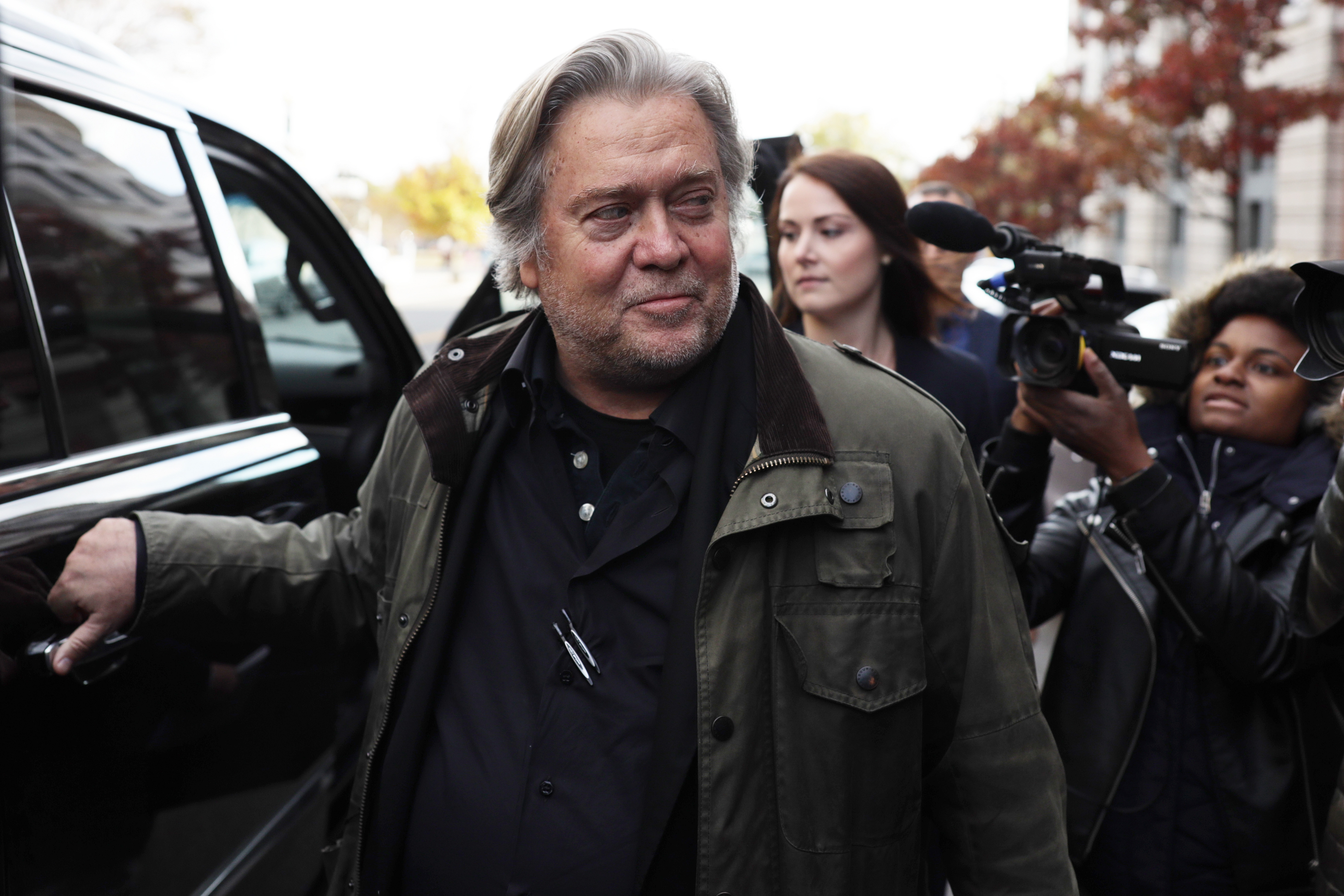 Judge Expects Steve Bannon’s Wall Fraud Trial In Nov. 2023 – NBC New York