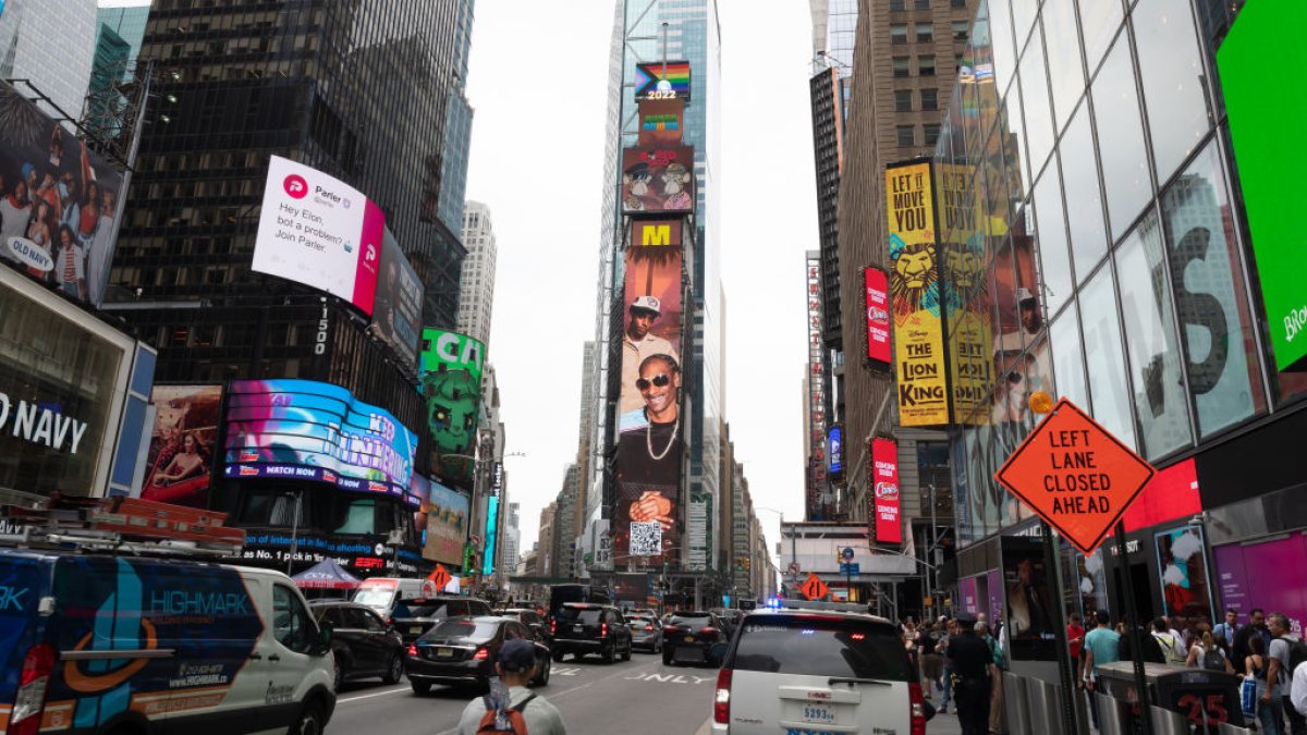 NYC ‘Re-evaluating’ COVID Alert System as CDC High-Risk Counties Soar 60% in Week NYC ‘Re-evaluating’ COVID Alert System as CDC High-Risk Counties Soar 60% in Week