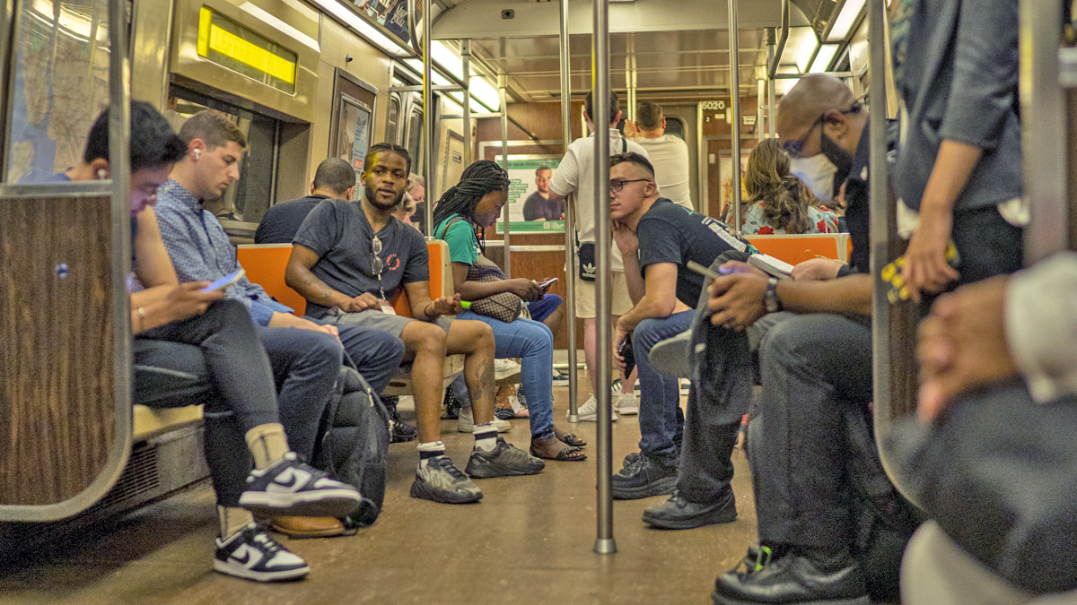 NYC Pushes Indoor Mask Advisory for All as ‘Worst’ Omicron Strain Fuels 6th Wave NYC Pushes Indoor Mask Advisory for All as ‘Worst’ Omicron Strain Fuels 6th Wave