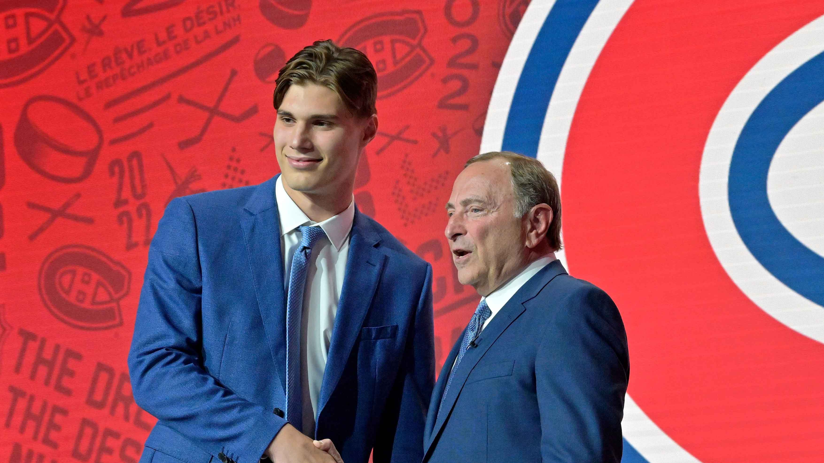 Blues select RW Jimmy Snuggerud with 23rd pick in 2022 NHL draft