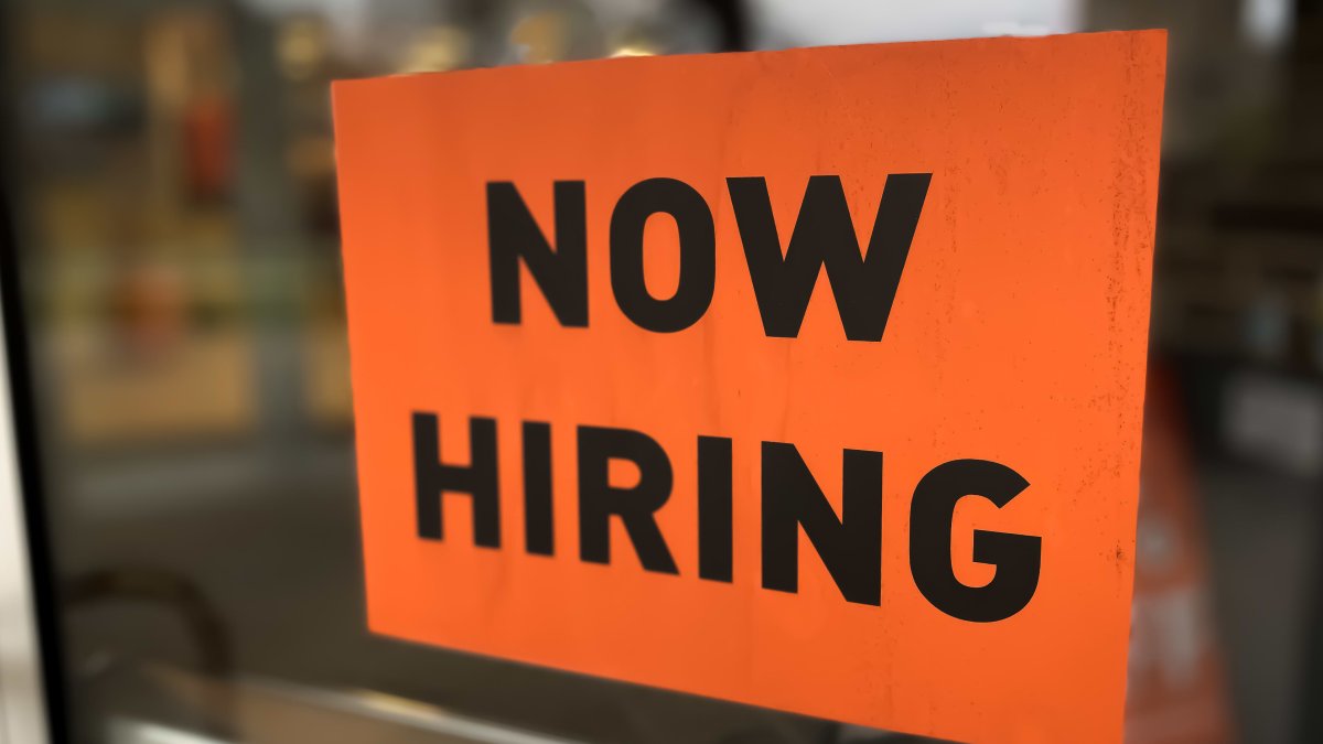 After Colorado Enacted a Salary Transparency Law, Job Listings Dropped—But Employment Went Up - Vimarsana News