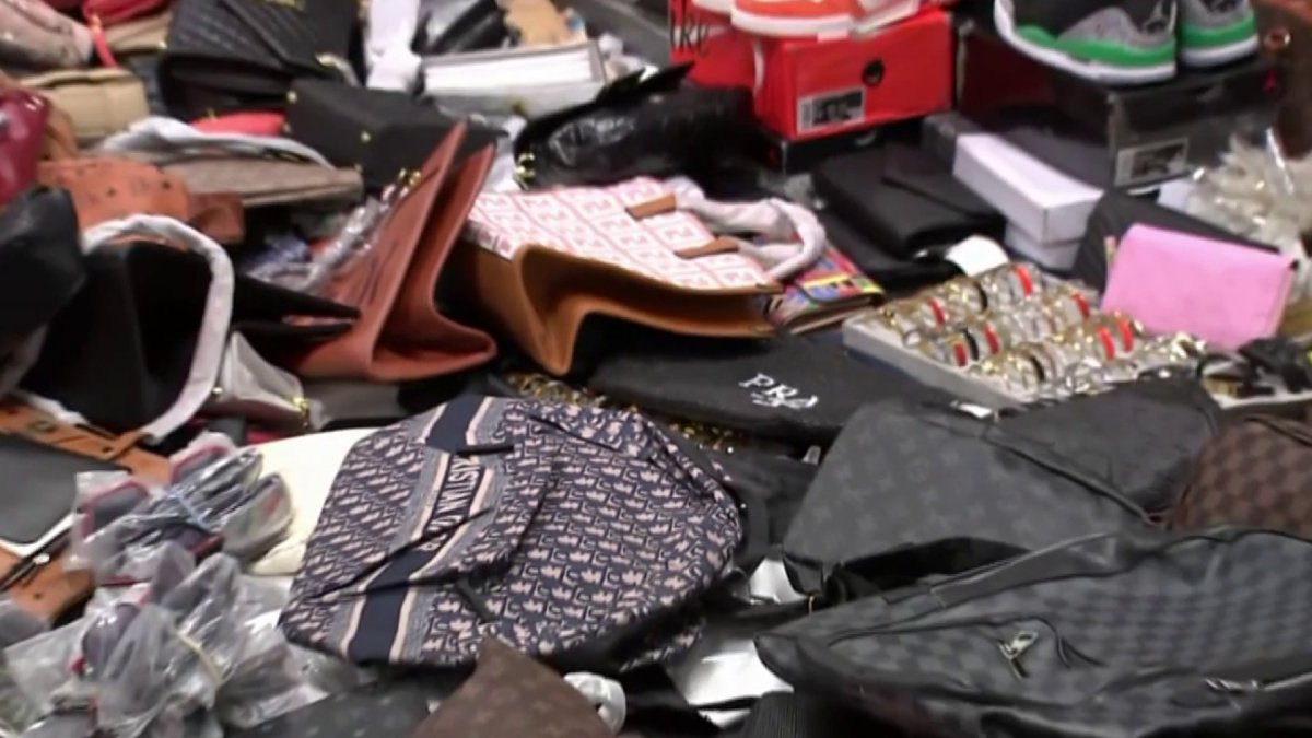 Fake bags sold on Canal Street in Soho seized by cops in weekend