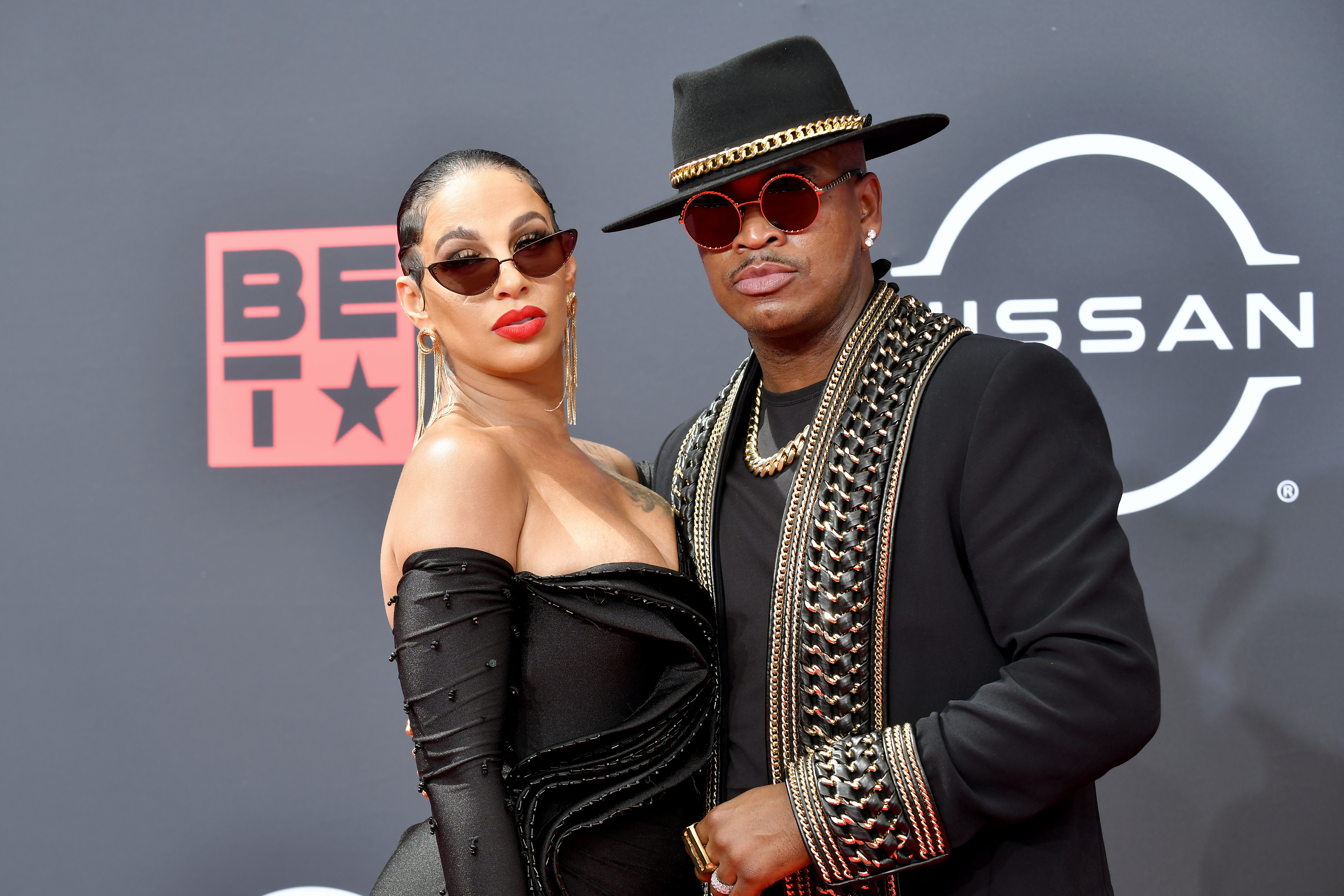 Ne Yo S Wife Crystal Smith Files For Divorce Says He Fathered A Child With His Paramour